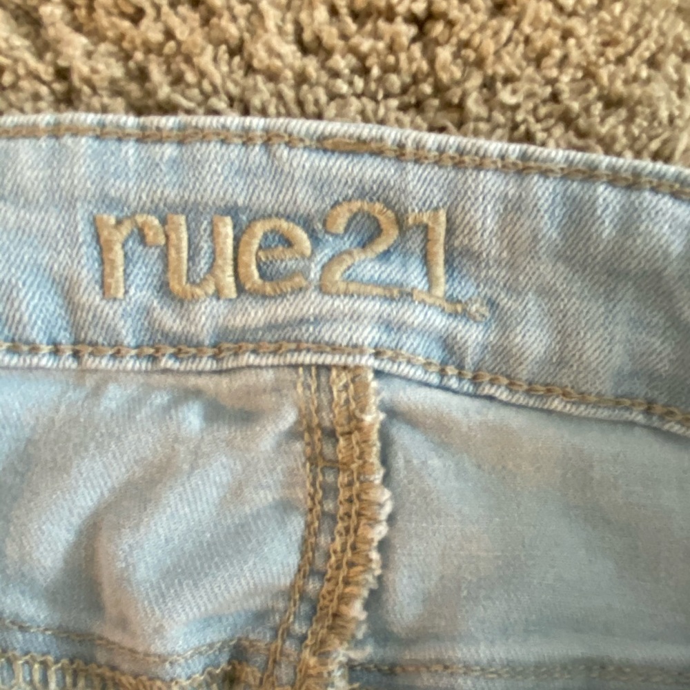 Jeans - Picture 3 of 4